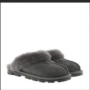 poshmark ugg slippers